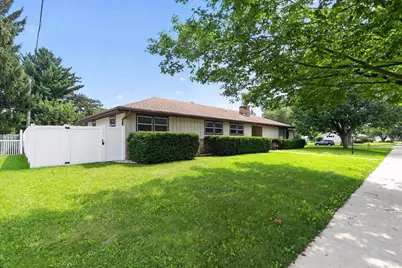 1230 N Harmony Drive, Janesville, WI 53545 - Photo 2