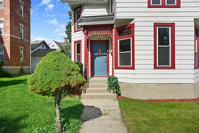 159 S High Street, Janesville, WI 53548 - Photo 2