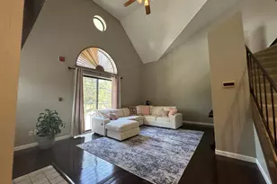 519 D'onofrio Dr, Madison, WI 53719 - Photo 8
