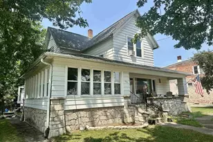 403 Main St, Fairwater, WI 53931 - Photo 2