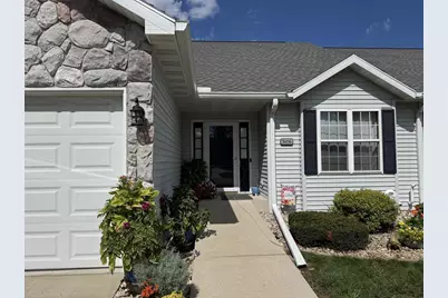 3056 Edmonton Drive #3056, Sun Prairie, WI 53590 - Photo 2