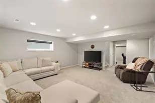 327 Galileo Dr, Madison, WI 53718 - Photo 32