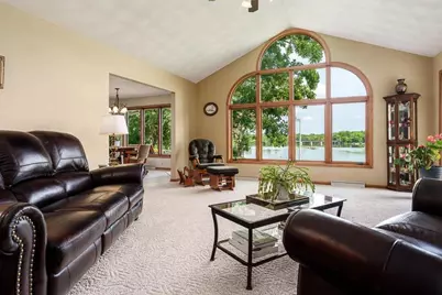 3991 S Savanna Way, Beloit, WI 53511 - Photo 12
