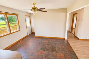 7039 W Kiln Dr, Watertown, WI 53098 - Photo 8