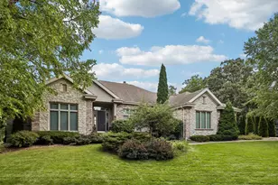 1805 Autumn Hill Dr, Verona, WI 53593 - Photo 2