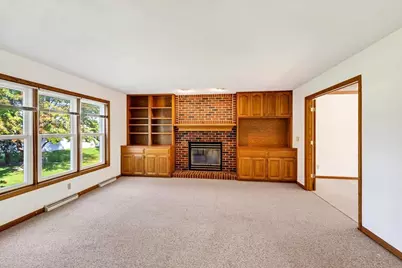 858 Chalfont Drive, Sun Prairie, WI 53590 - Photo 12