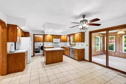 858 Chalfont Drive, Sun Prairie, WI 53590 - Photo 16
