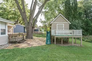 5721 Kroncke Dr, Madison, WI 53711 - Photo 16