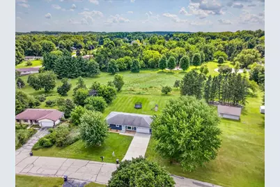 4769 Eisenhower Street, Oregon, WI 53575 - Photo 2