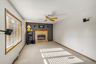 200 Dentaria Dr, Cottage Grove, WI 53527 - Photo 14