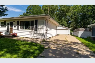 1413 Garfield Avenue, Beloit, WI 53511 - Photo 14