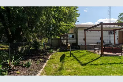 1413 Garfield Avenue, Beloit, WI 53511 - Photo 12
