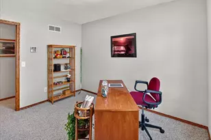 1210 Artisan Dr, Madison, WI 53704 - Photo 12