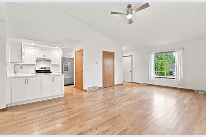 W1716 Watson Court, Green Lake, WI 54941 - Photo 6