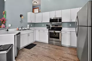 208 W Clover Ln, Cottage Grove, WI 53527 - Photo 8