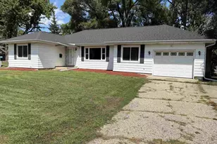 815 W Wisconsin St, Portage, WI 53901 - Photo 2