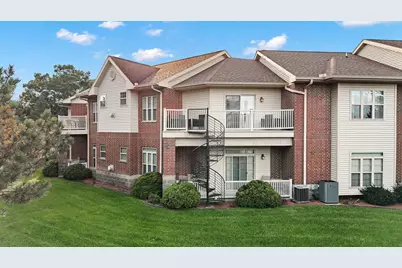 670 E Lake Avenue #210, Lake Delton, WI 53965 - Photo 4