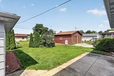 2218 Pioneer Road, Janesville, WI 53546 - Photo 32
