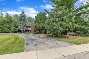 7106 Fortune Dr, Middleton, WI 53562 - Photo 22