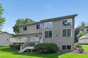 5230 Summer Ridge Dr, Madison, WI 53704 - Photo 10