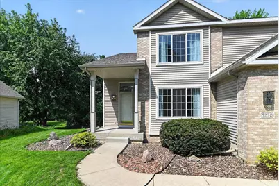 5230 Summer Ridge Drive, Madison, WI 53704 - Photo 4