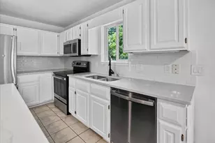 5230 Summer Ridge Dr, Madison, WI 53704 - Photo 24