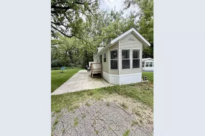 506 Sunset Circle, Edgerton, WI 53534 - Photo 2