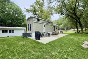 506 Sunset Cir, Edgerton, WI 53534 - Photo 1