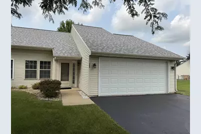 569 E Slifer Street #2, Portage, WI 53901 - Photo 2