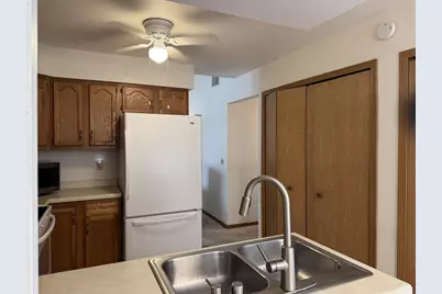 569 E Slifer Street #2, Portage, WI 53901 - Photo 10
