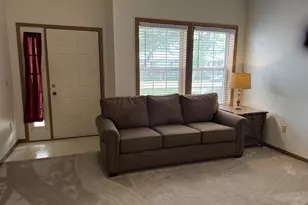 569 E Slifer St, Portage, WI 53901 - Photo 4