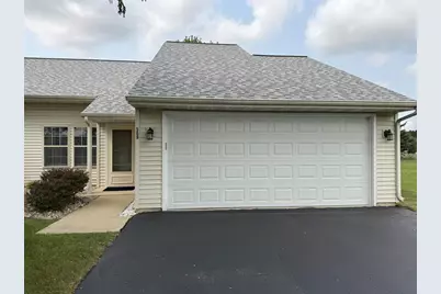 569 E Slifer Street #2, Portage, WI 53901 - Photo 1