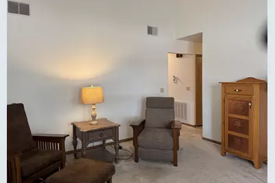 569 E Slifer Street #2, Portage, WI 53901 - Photo 6
