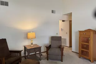 569 E Slifer St, Portage, WI 53901 - Photo 6