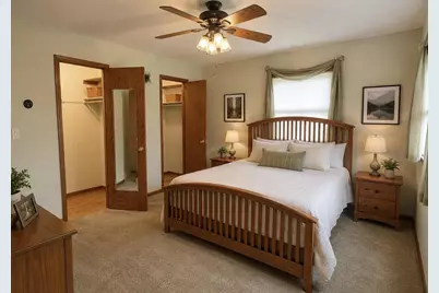 W275 N4880 S Courtland Circle, Pewaukee, WI 53072 - Photo 18