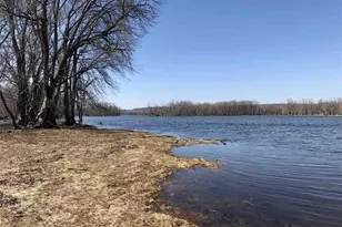 30615 Lakeshore Dr, Prairie Du Chien, WI 53821 - Photo 30