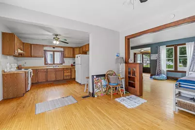 117 W Burnett Street, Beaver Dam, WI 53916 - Photo 8