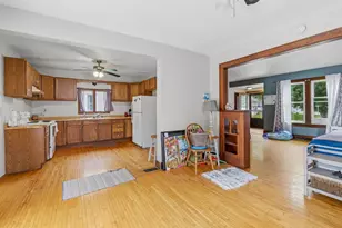 117 W Burnett St, Beaver Dam, WI 53916 - Photo 8