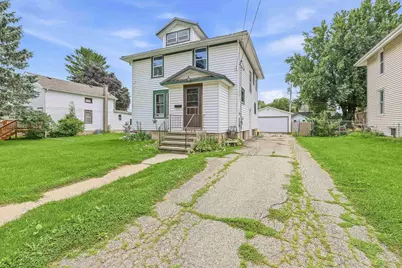 117 W Burnett Street, Beaver Dam, WI 53916 - Photo 2