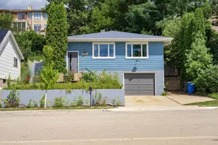 1021 W Conant St, Portage, WI 53901 - Photo 6