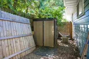 1021 W Conant St, Portage, WI 53901 - Photo 44