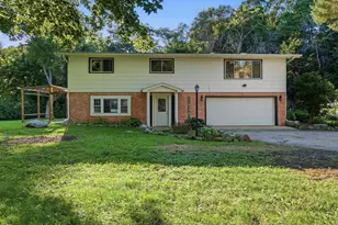 121 Seminole Dr, Edgerton, WI 53534 - Photo 1