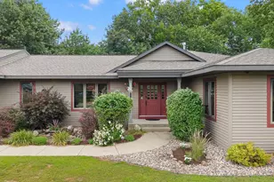 2903 Wood Thrush Cir, Portage, WI 53901 - Photo 2