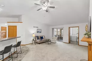 314 Henry Dr, Portage, WI 53901 - Photo 8