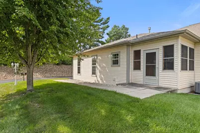 314 Henry Drive #4, Portage, WI 53901 - Photo 34