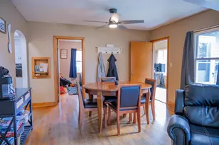 1016 Academy St, Elroy, WI 53929 - Photo 6