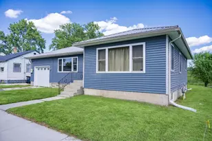 1016 Academy St, Elroy, WI 53929 - Photo 56