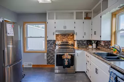 1016 Academy Street, Elroy, WI 53929 - Photo 20