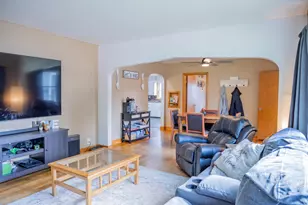 1016 Academy St, Elroy, WI 53929 - Photo 14