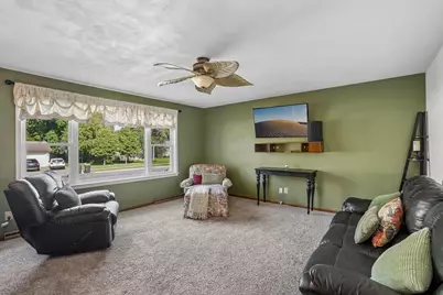401 Woodview Drive, Sun Prairie, WI 53590 - Photo 22